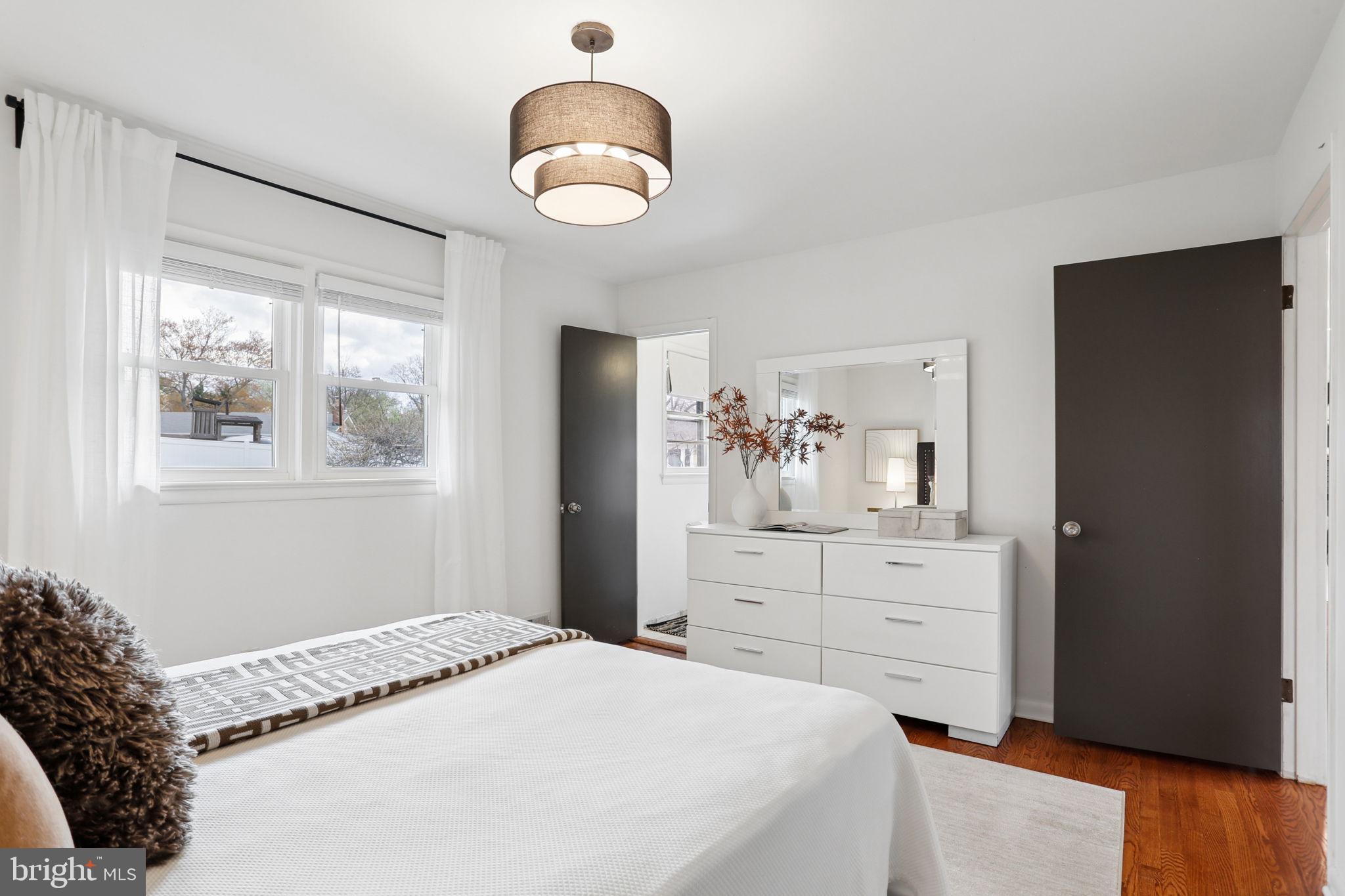 5909 RIDGE VIEW DRIVE