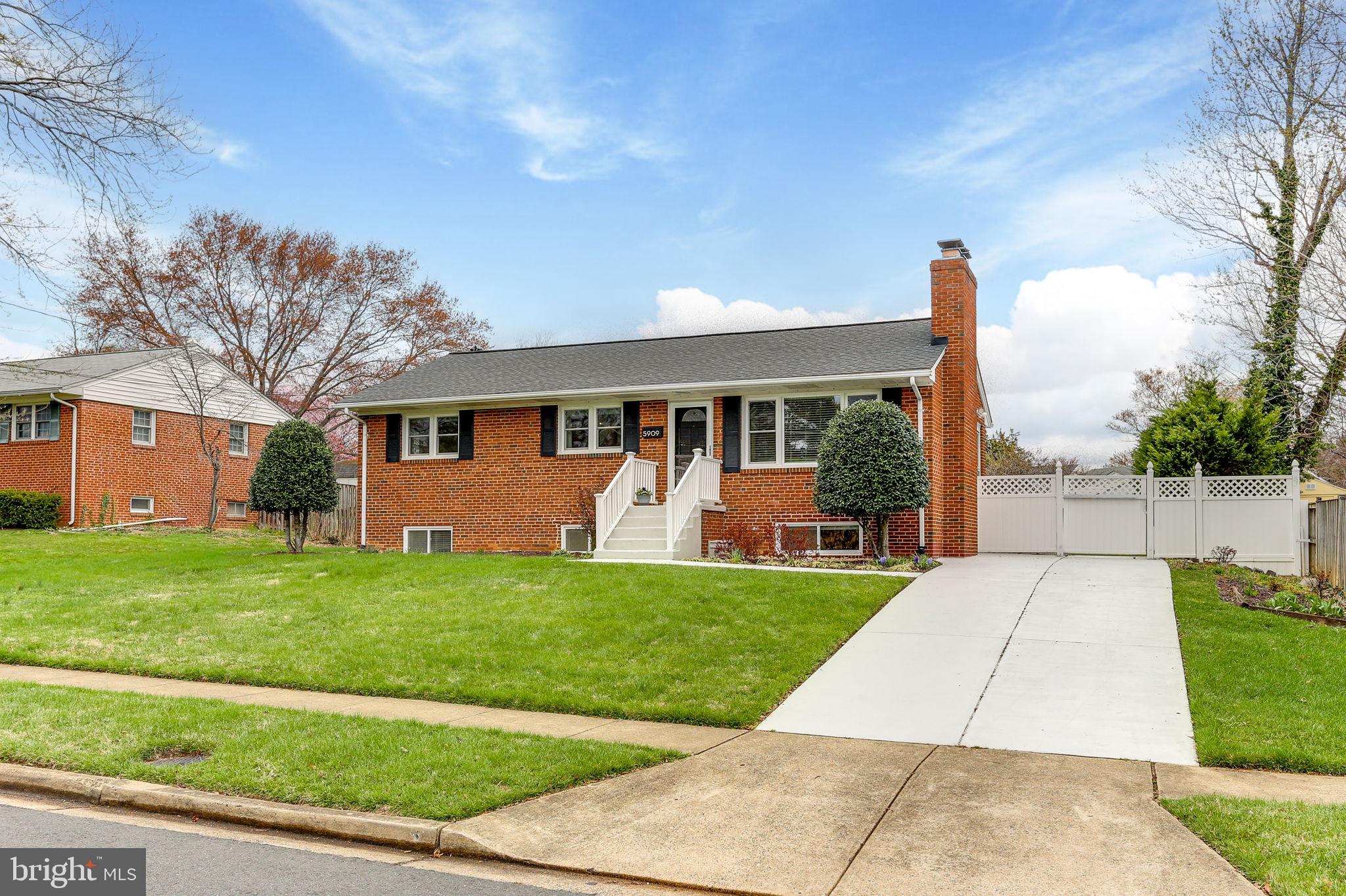 5909 RIDGE VIEW DRIVE