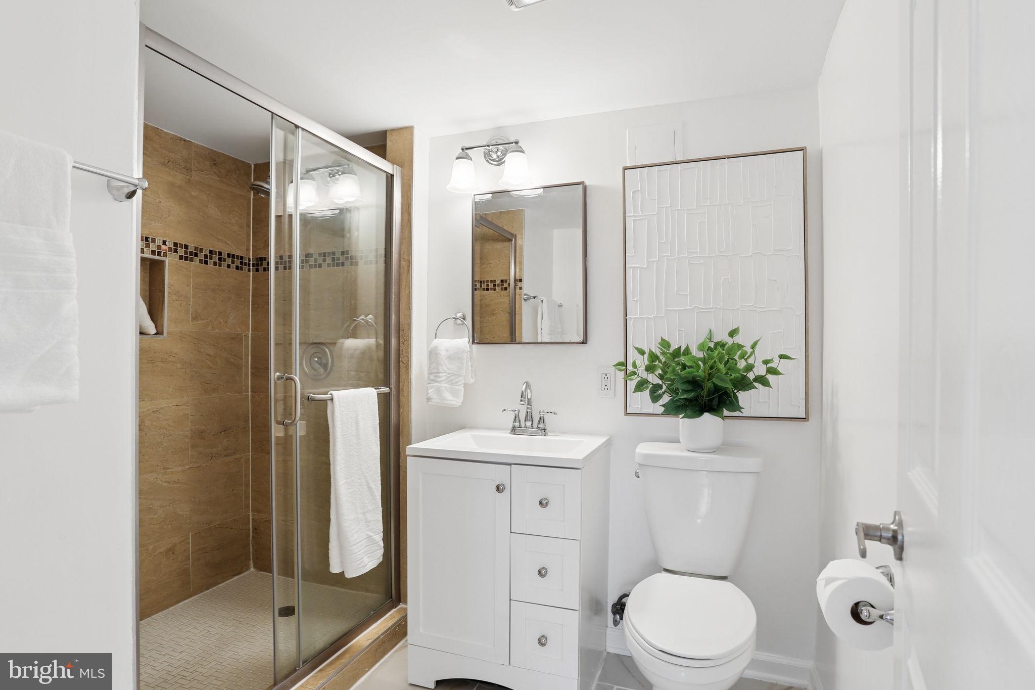 5909 RIDGE VIEW DRIVE