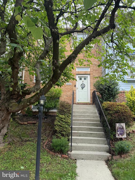 6033 HYDRANGEA DRIVE