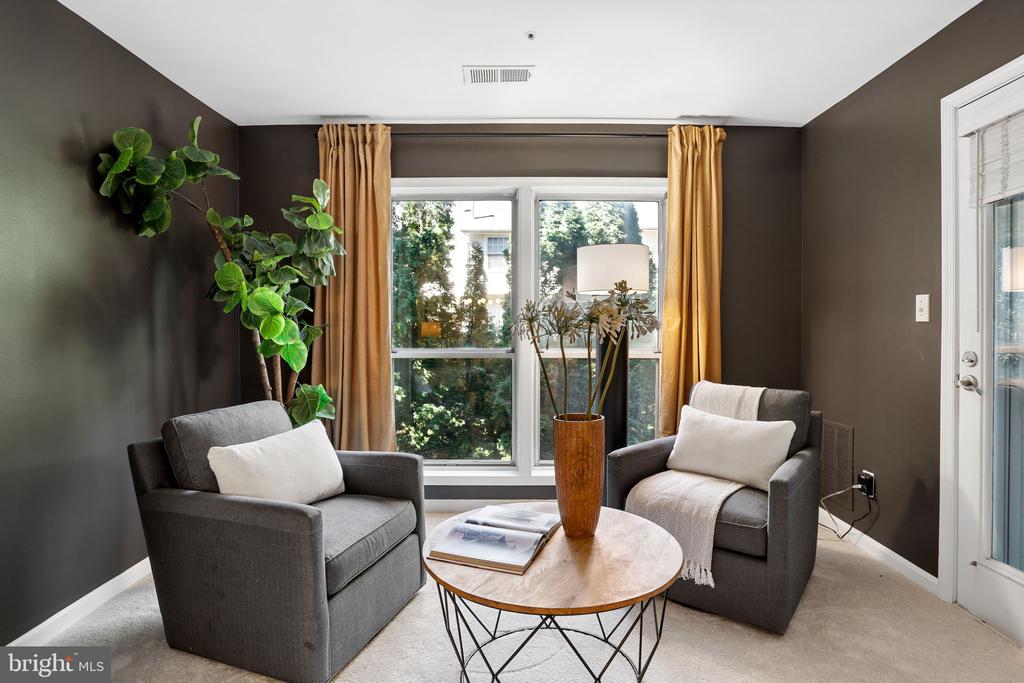 3176 SUMMIT SQUARE DRIVE Unit: 4-B5