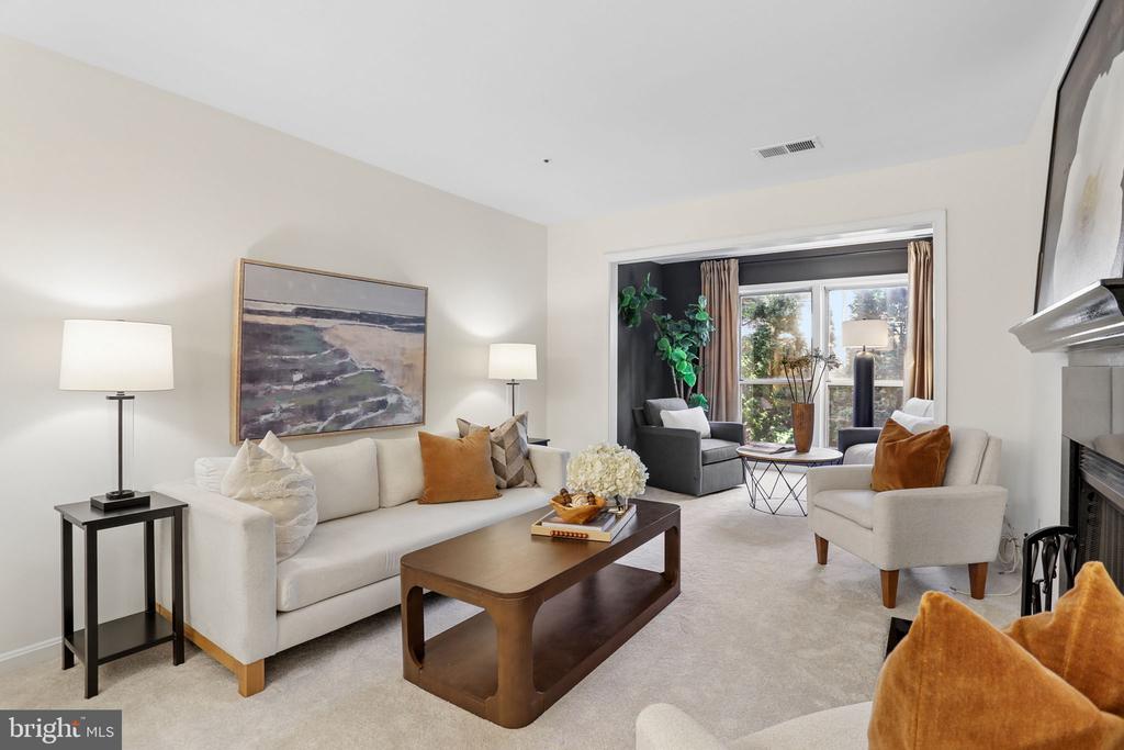 3176 SUMMIT SQUARE DRIVE Unit: 4-B5