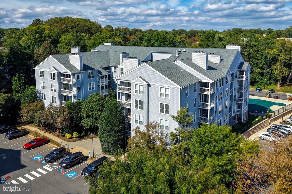 3176 SUMMIT SQUARE DRIVE Unit: 4-B5