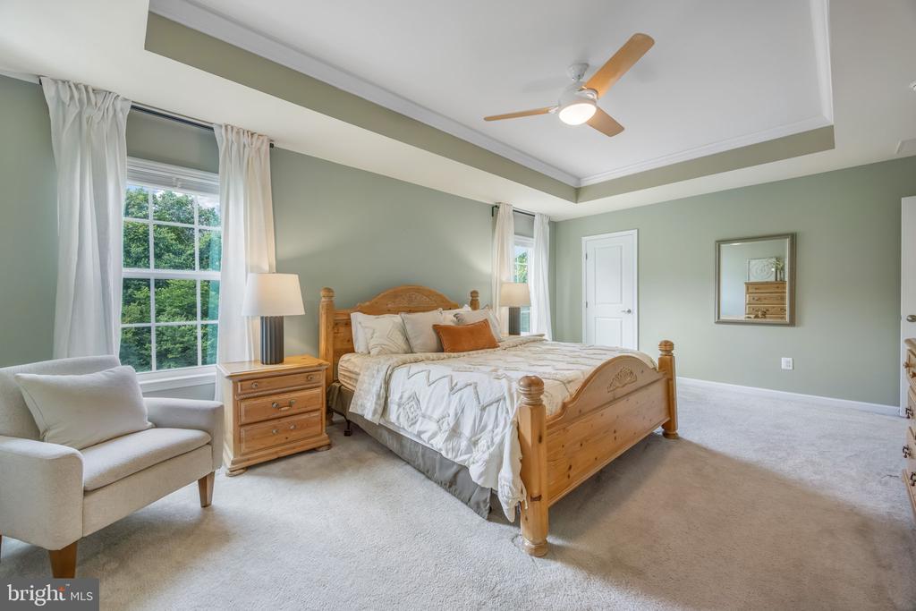 41833 WALDEN KNOLL COURT