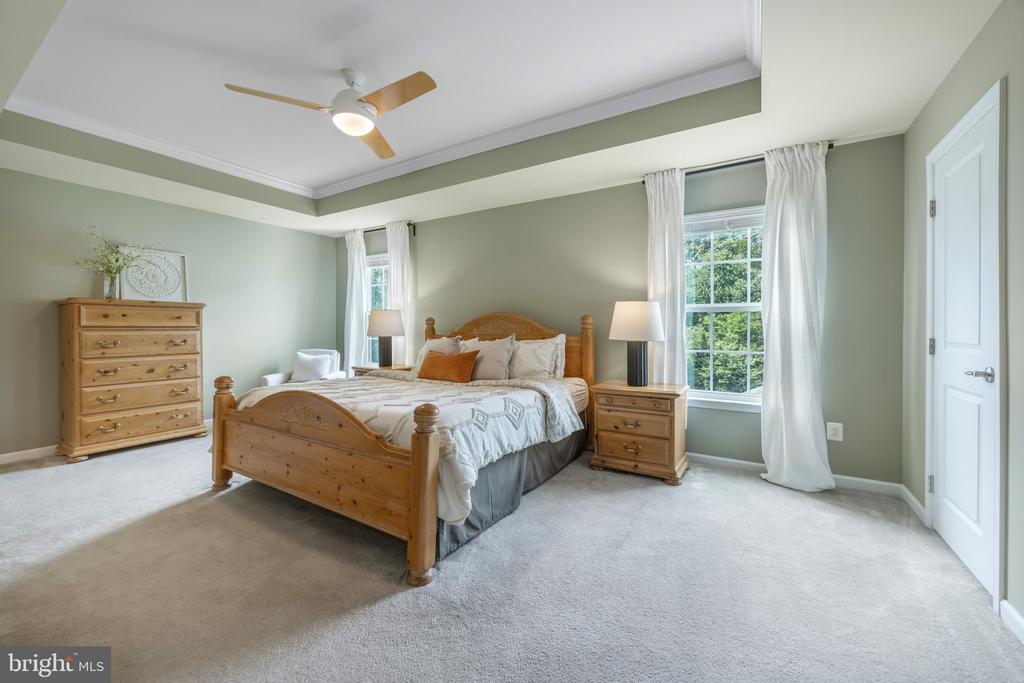 41833 WALDEN KNOLL COURT