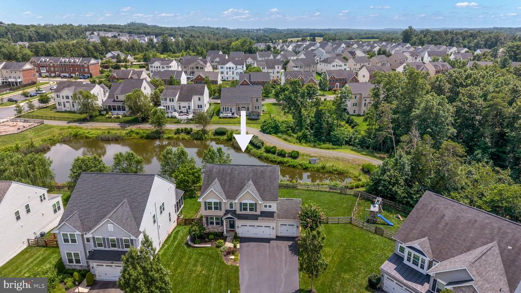 41833 WALDEN KNOLL COURT
