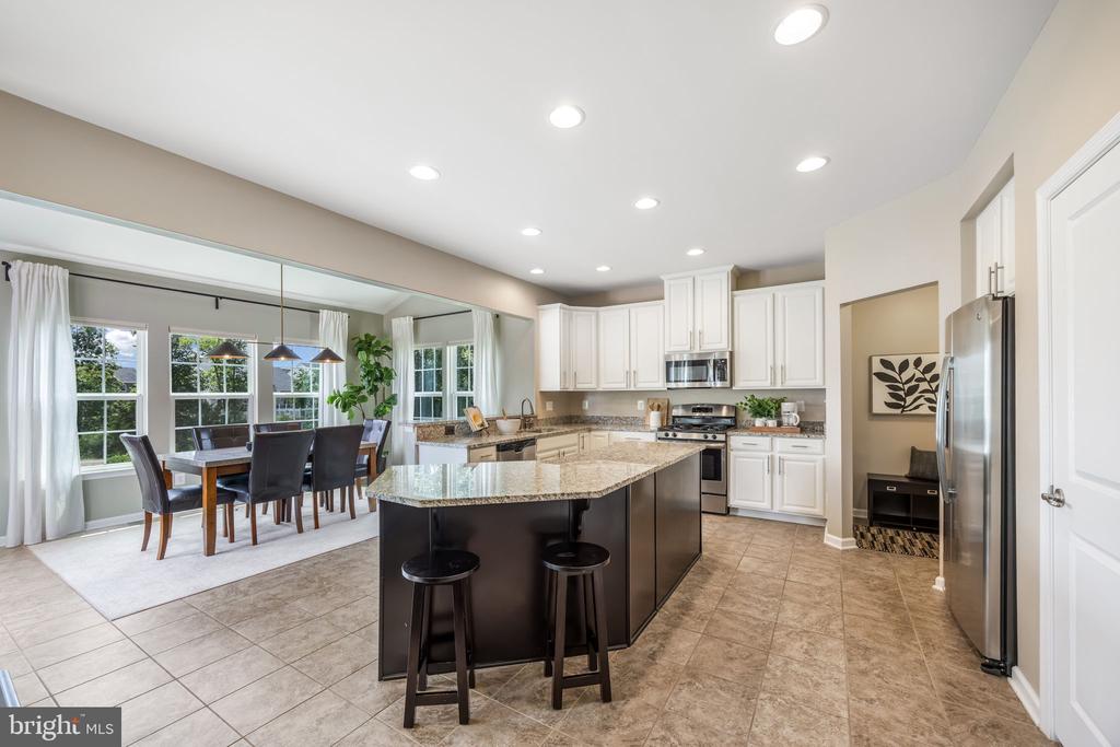 41833 WALDEN KNOLL COURT