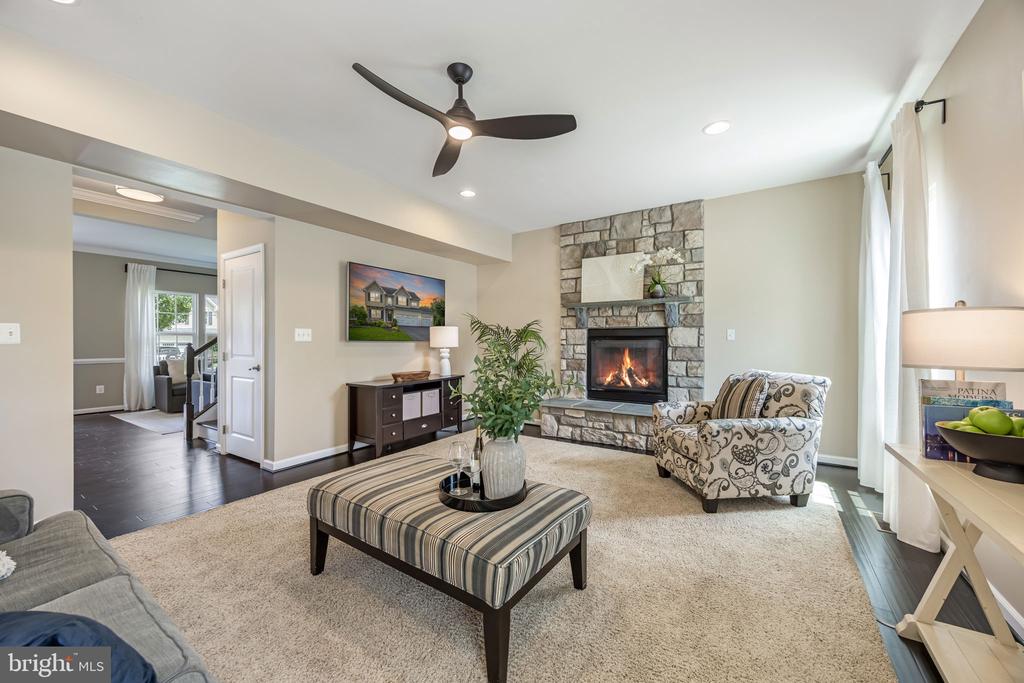 41833 WALDEN KNOLL COURT
