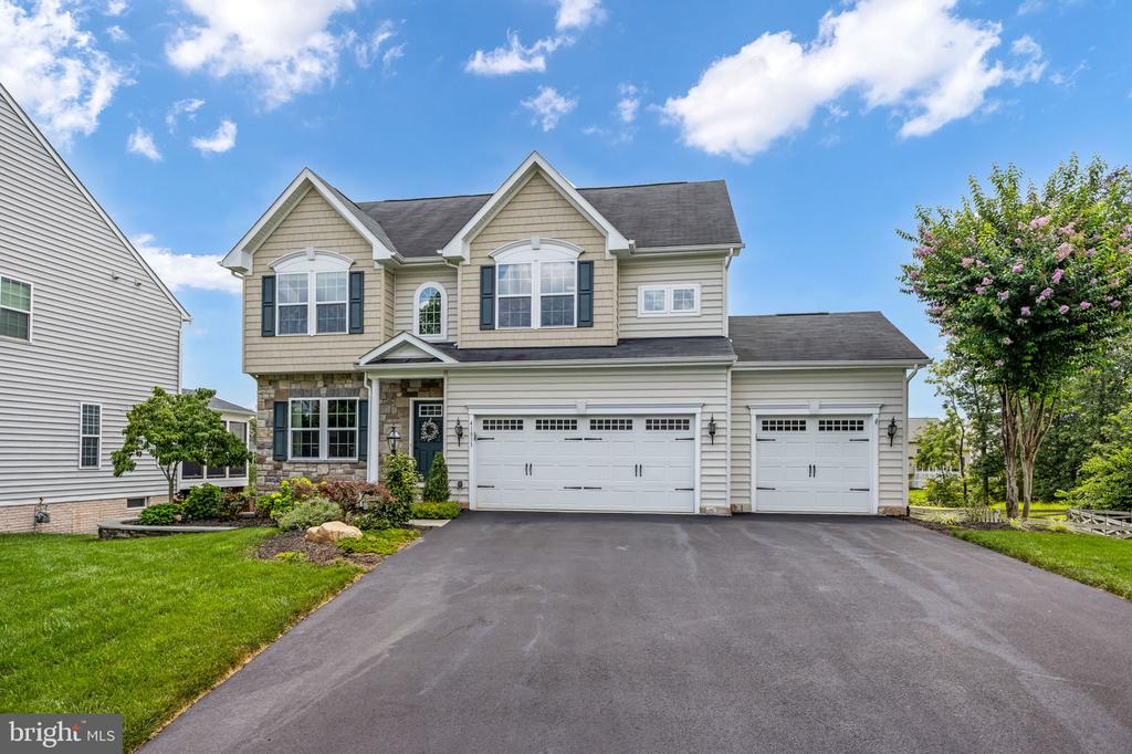 41833 WALDEN KNOLL COURT