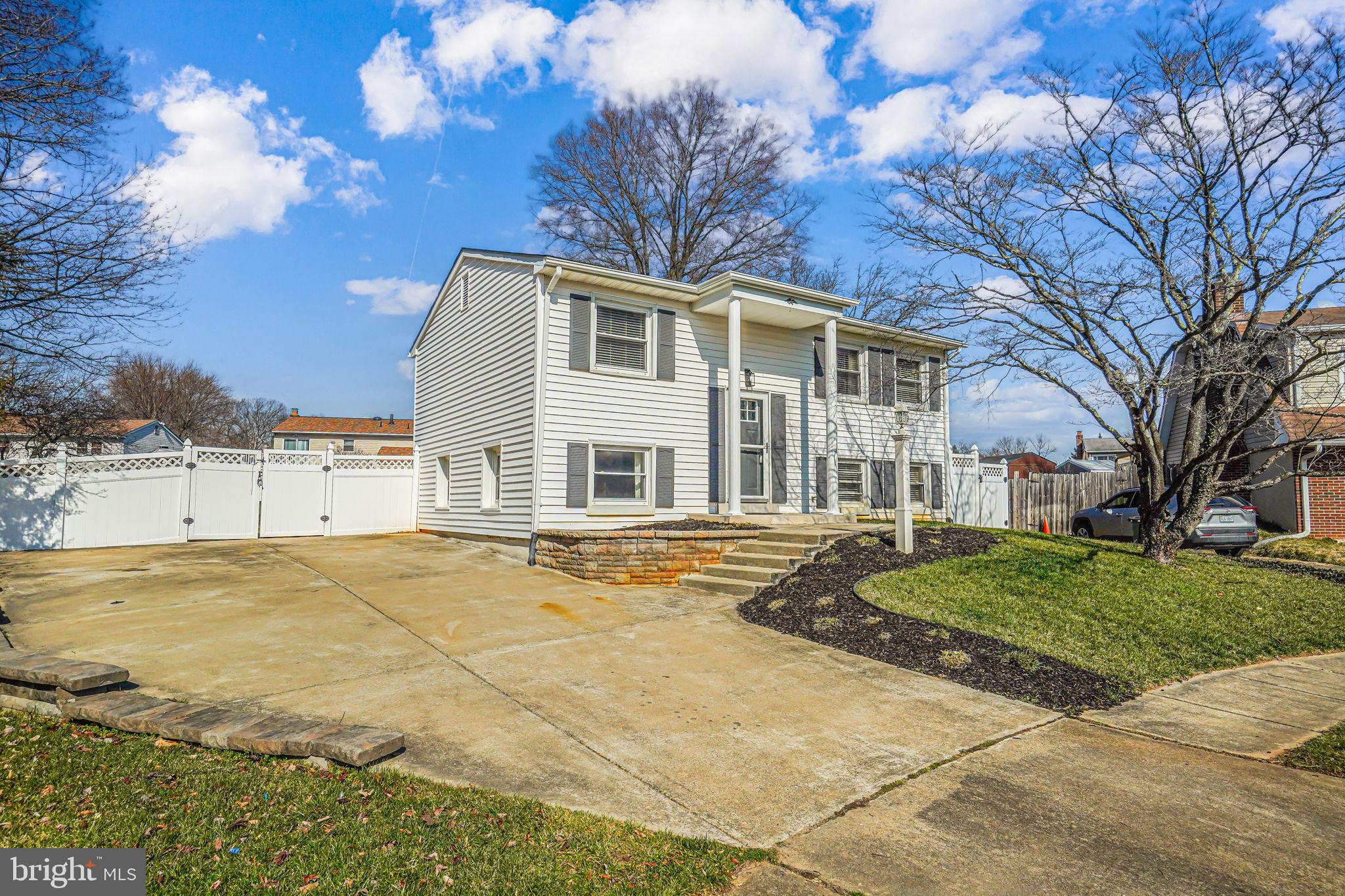 5122 Leesburg Ct