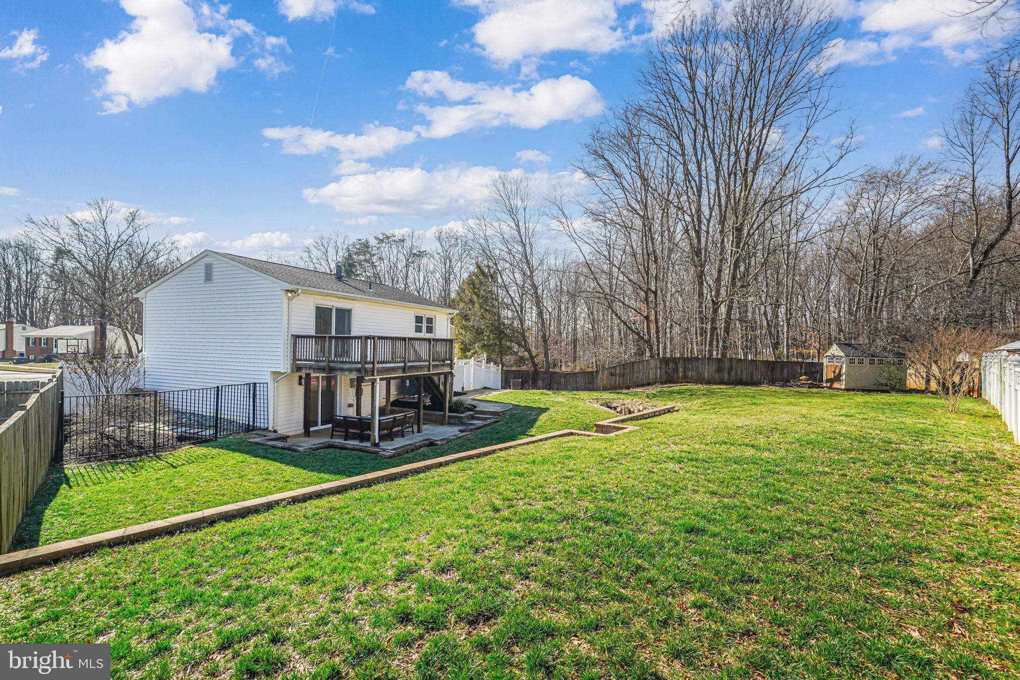 5122 Leesburg Ct