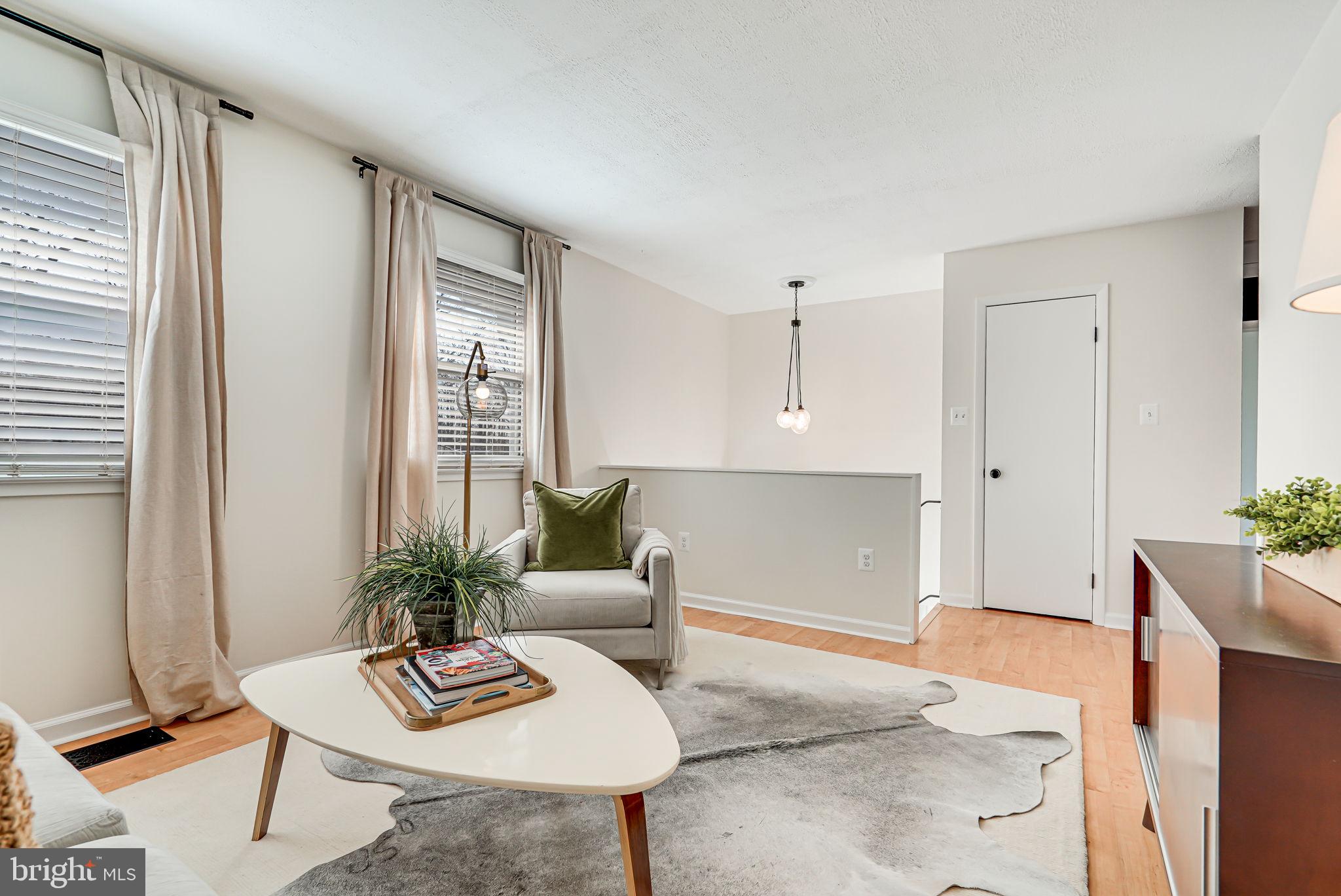 5122 Leesburg Ct
