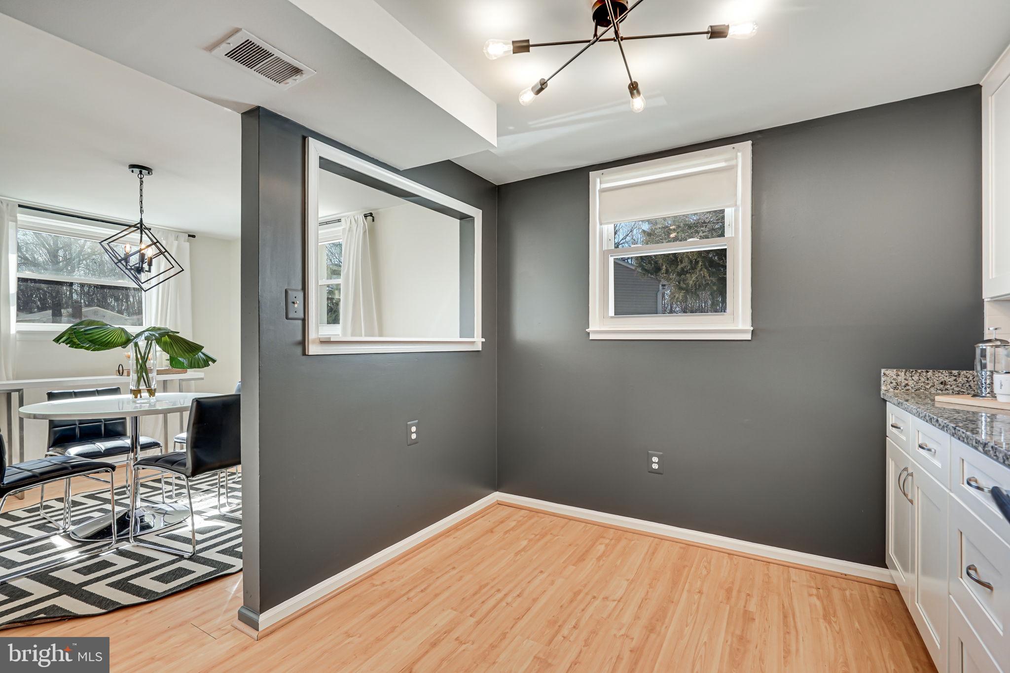 5122 Leesburg Ct