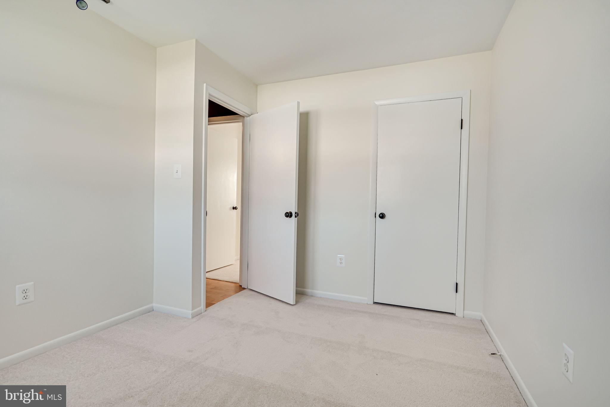 5122 Leesburg Ct