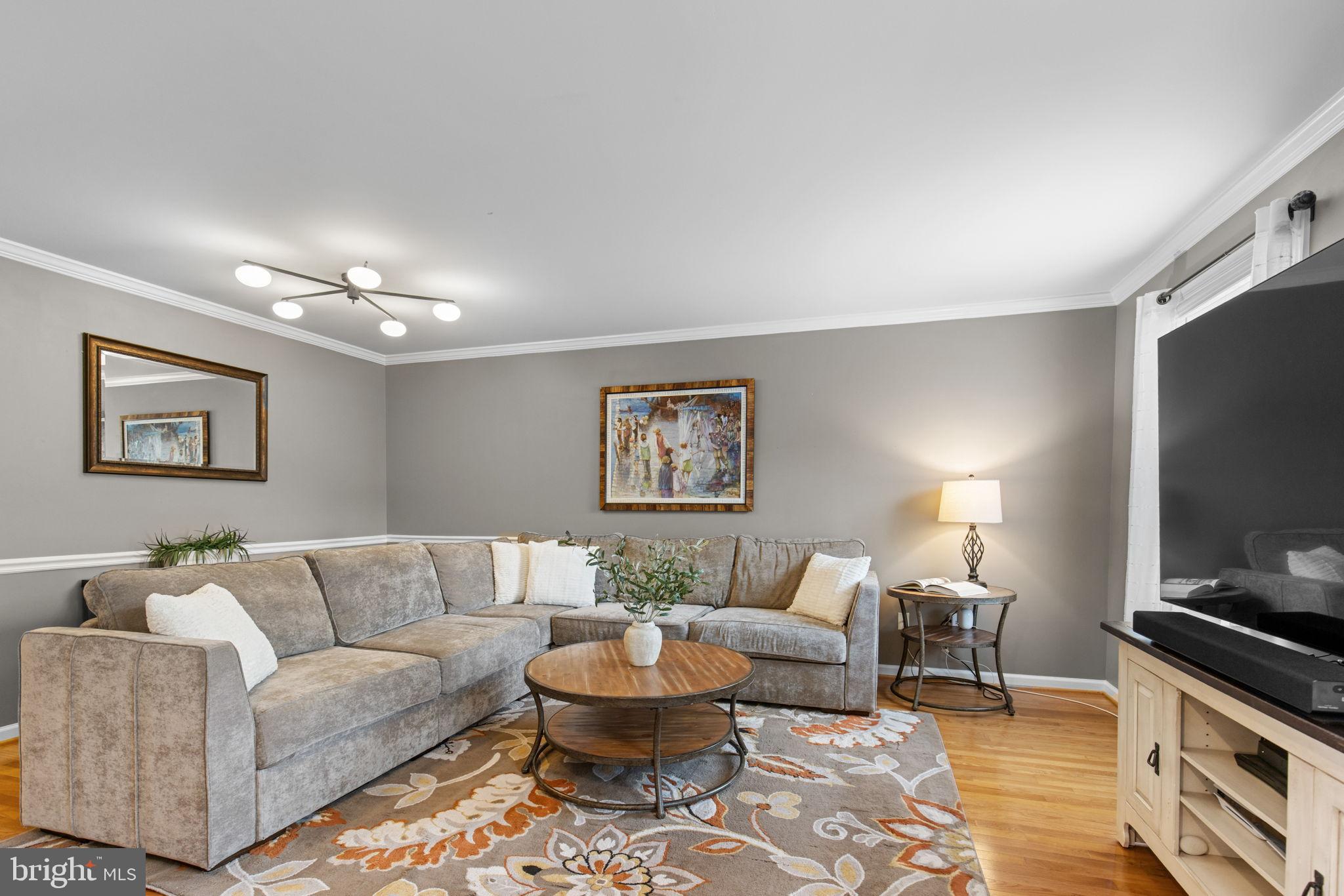 2904 TRUFFLE OAK PLACE