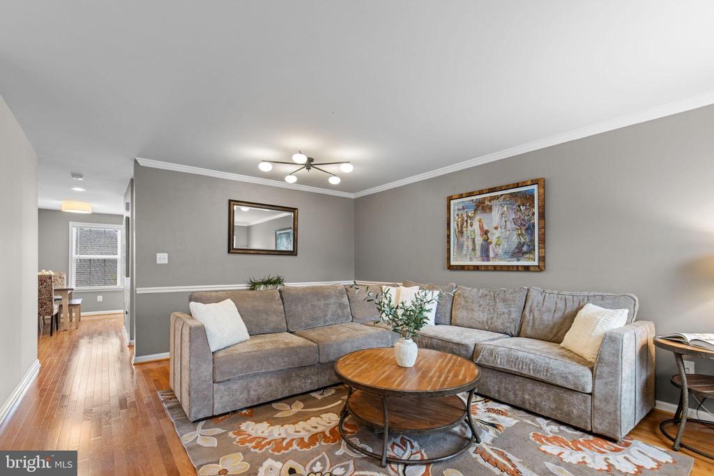 2904 TRUFFLE OAK PLACE