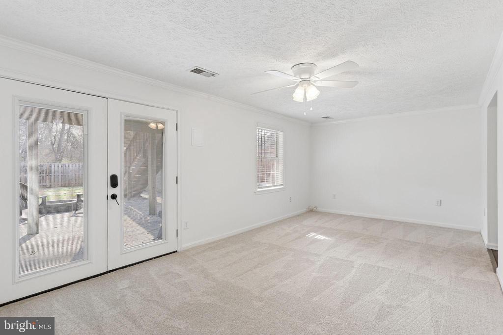 7413 SABIN DRIVE