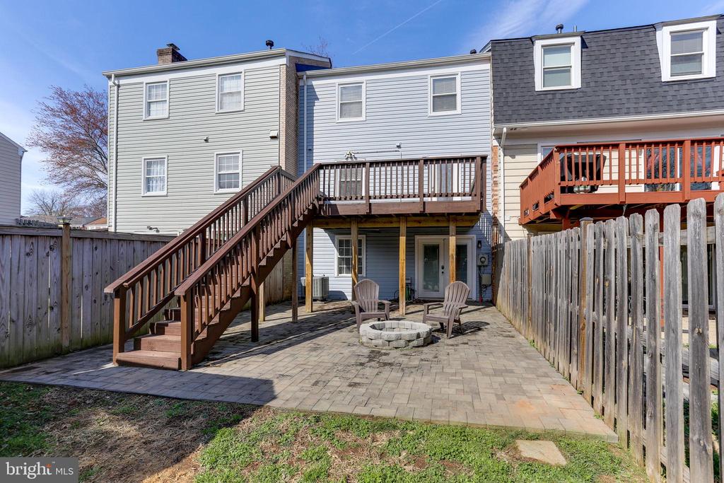 7413 SABIN DRIVE