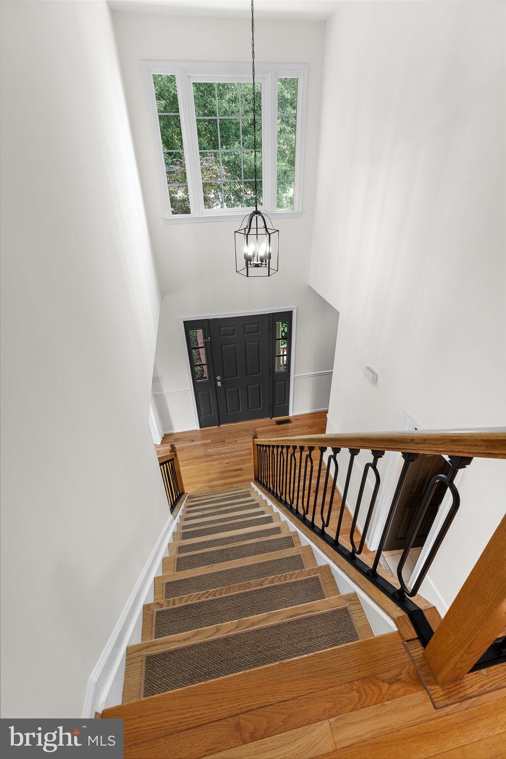 33 Westbrook Ln