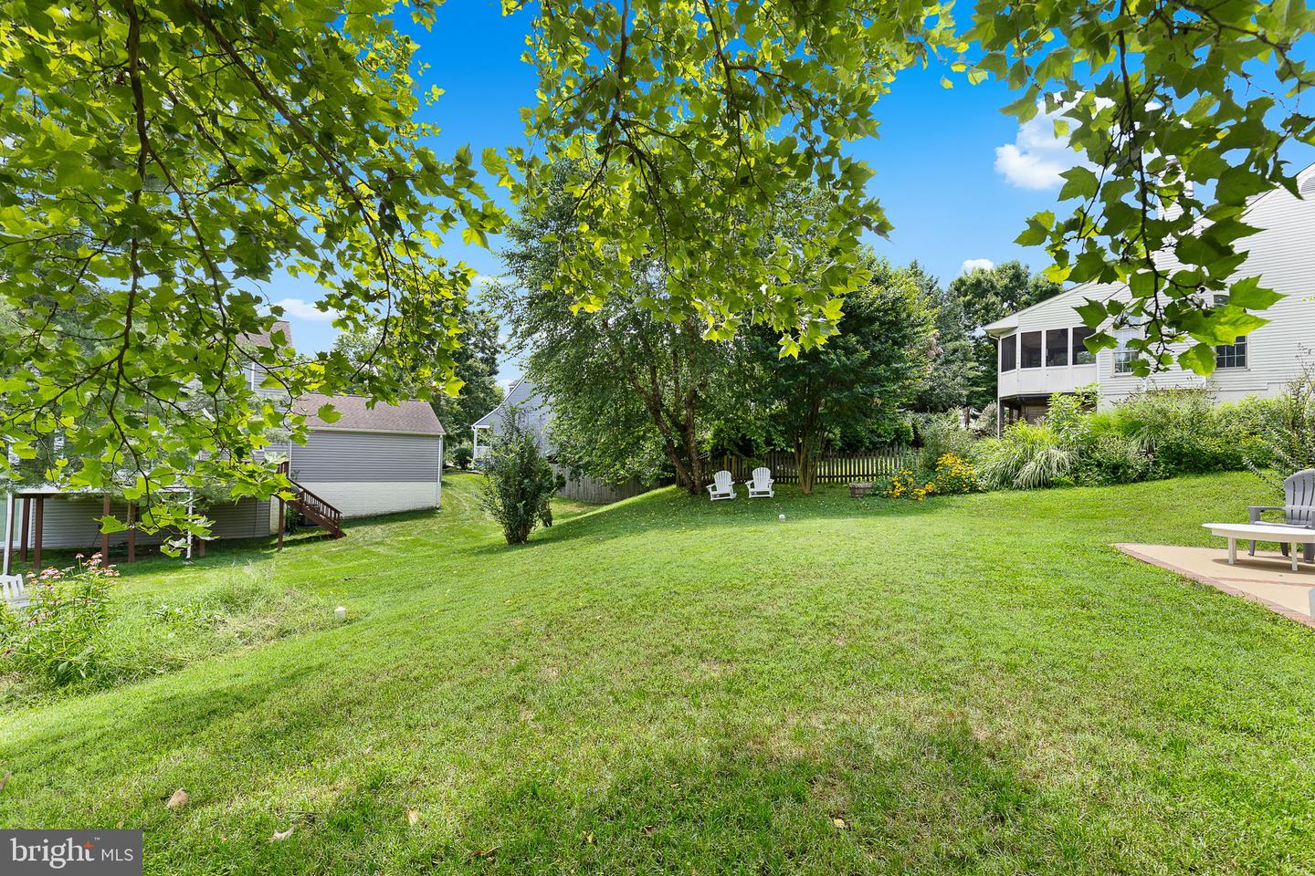 33 Westbrook Ln