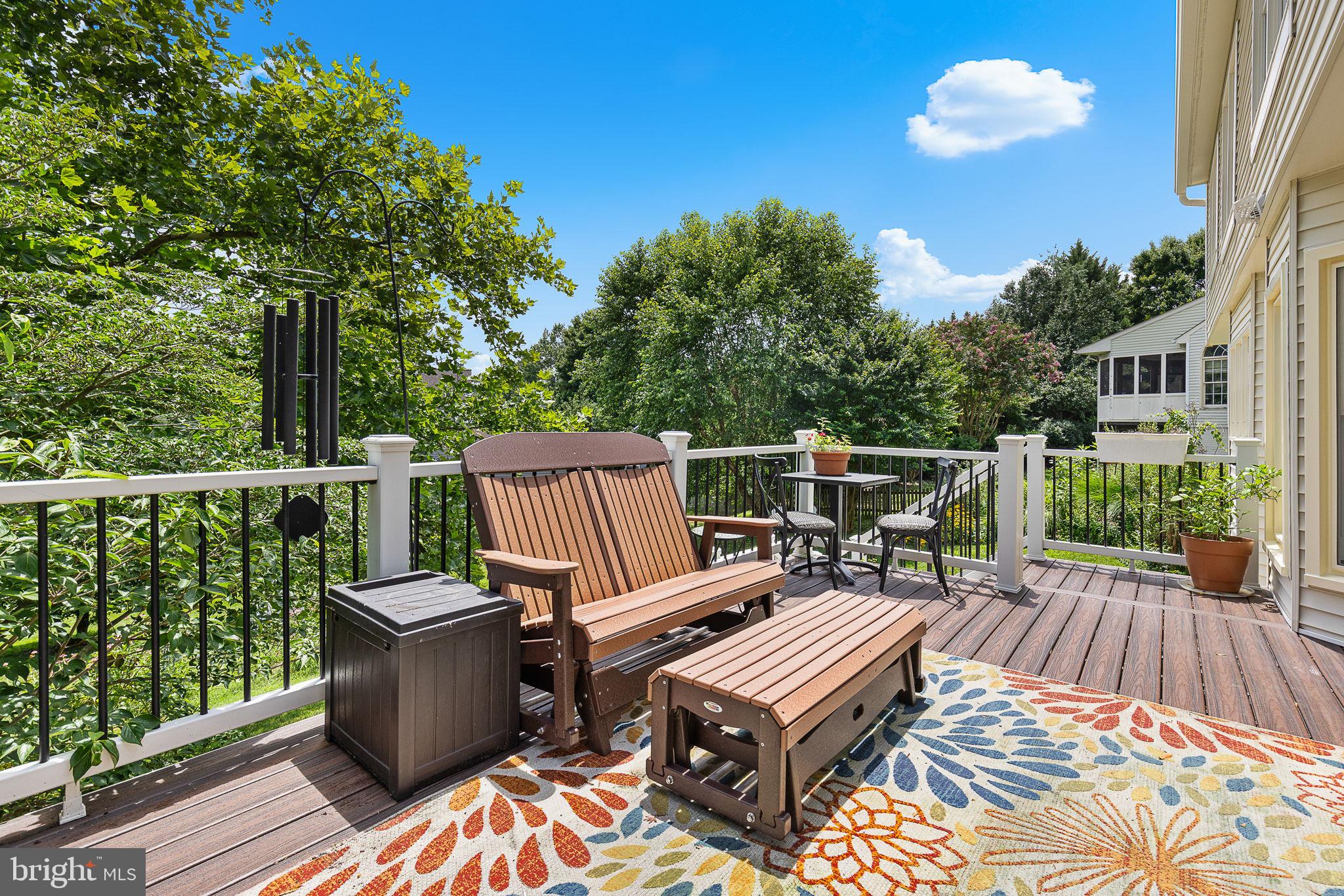 33 Westbrook Ln