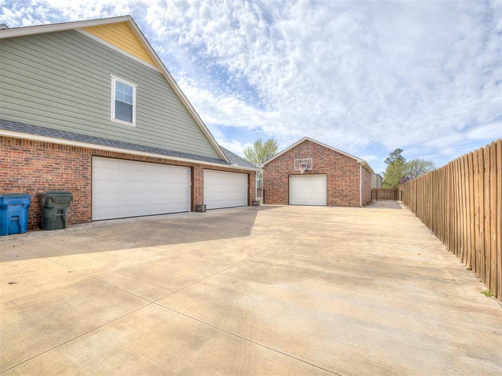 715 S Friendly Road