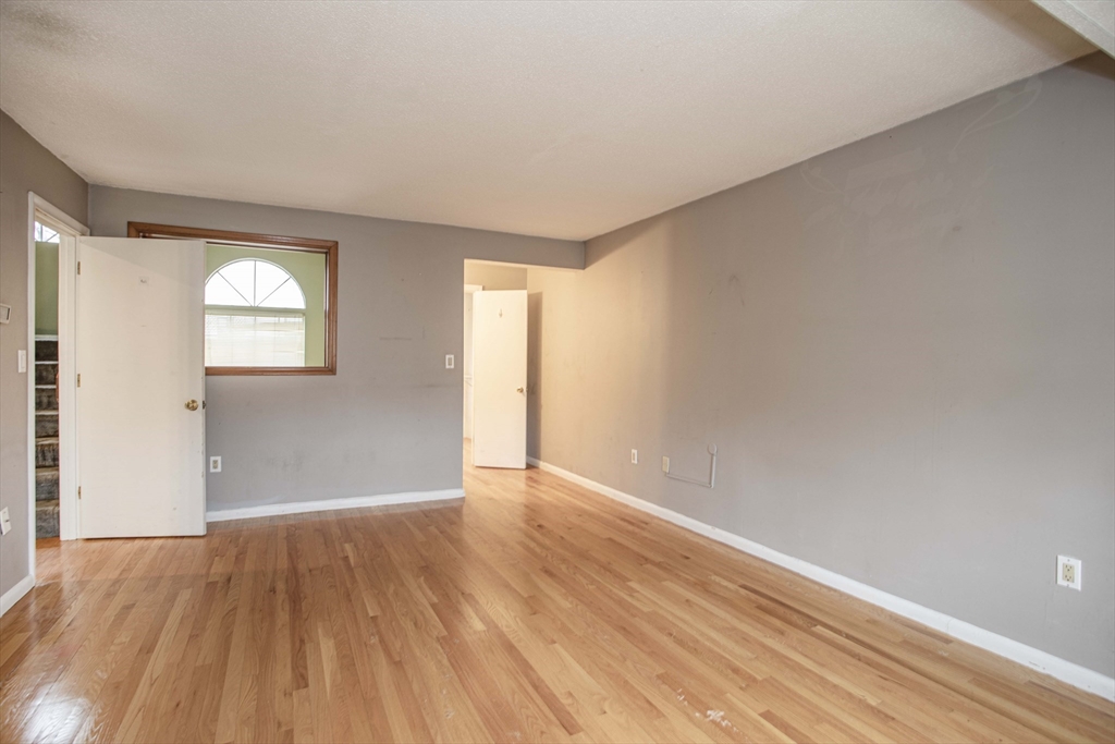 119 Tall Oaks Drive # I