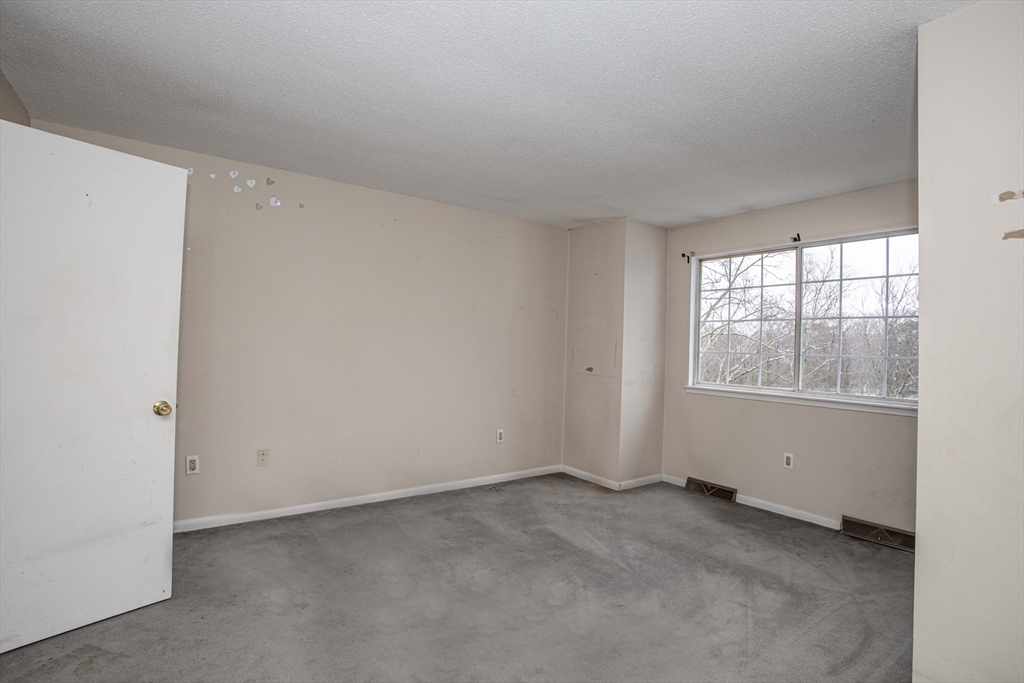 119 Tall Oaks Drive # I