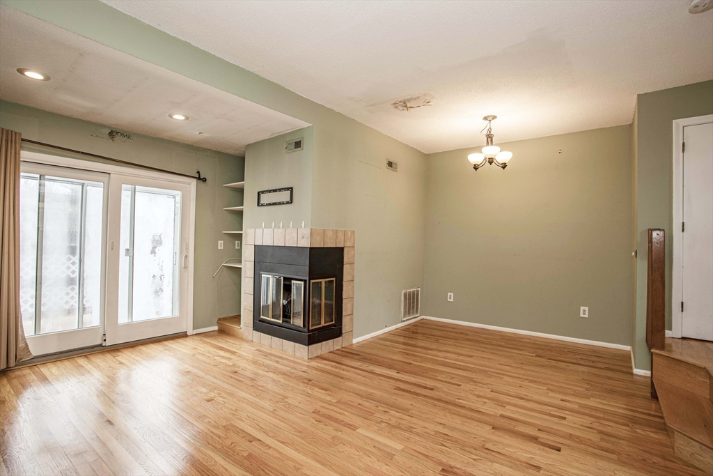 119 Tall Oaks Drive # I