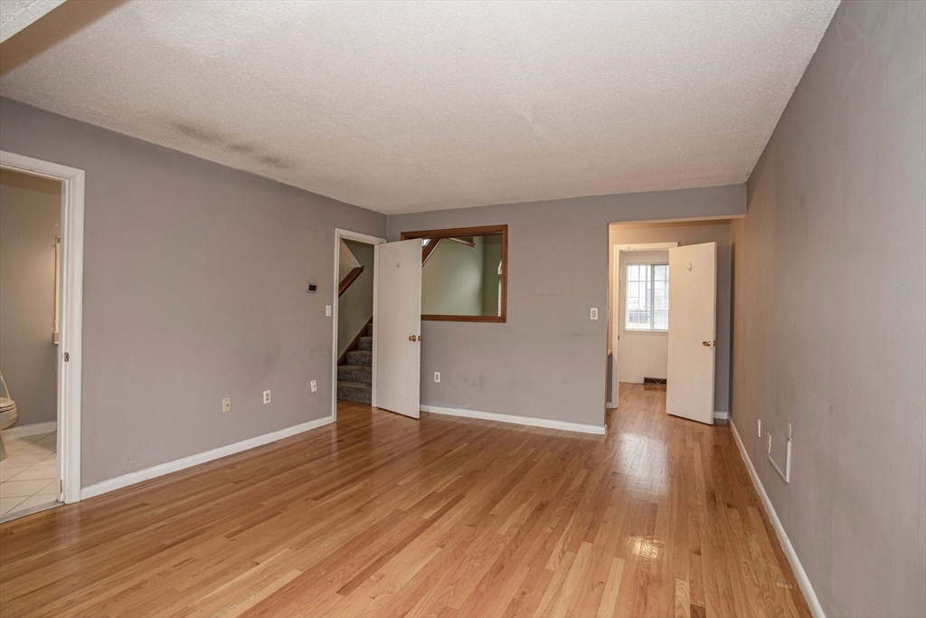 119 Tall Oaks Drive # I