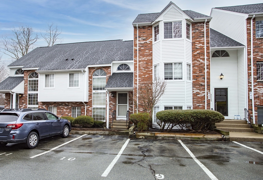 119 Tall Oaks Drive # I