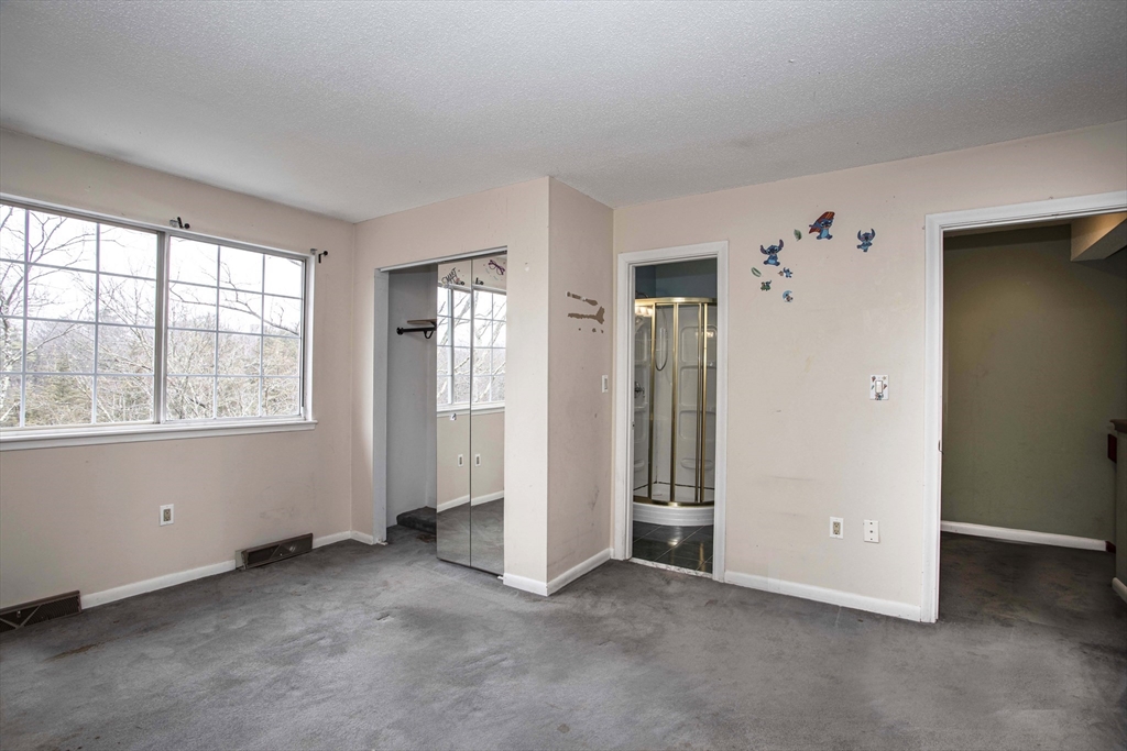 119 Tall Oaks Drive # I
