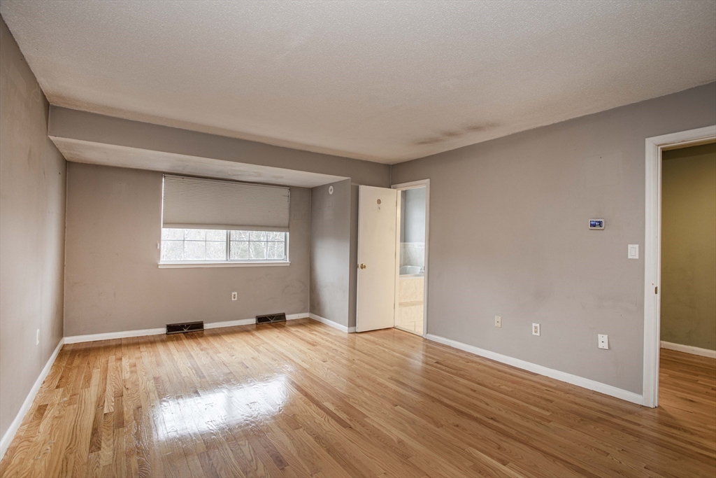 119 Tall Oaks Drive # I
