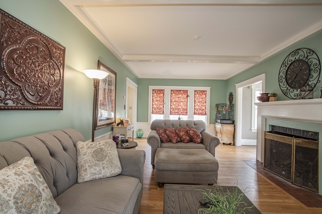 552 West Elm Street