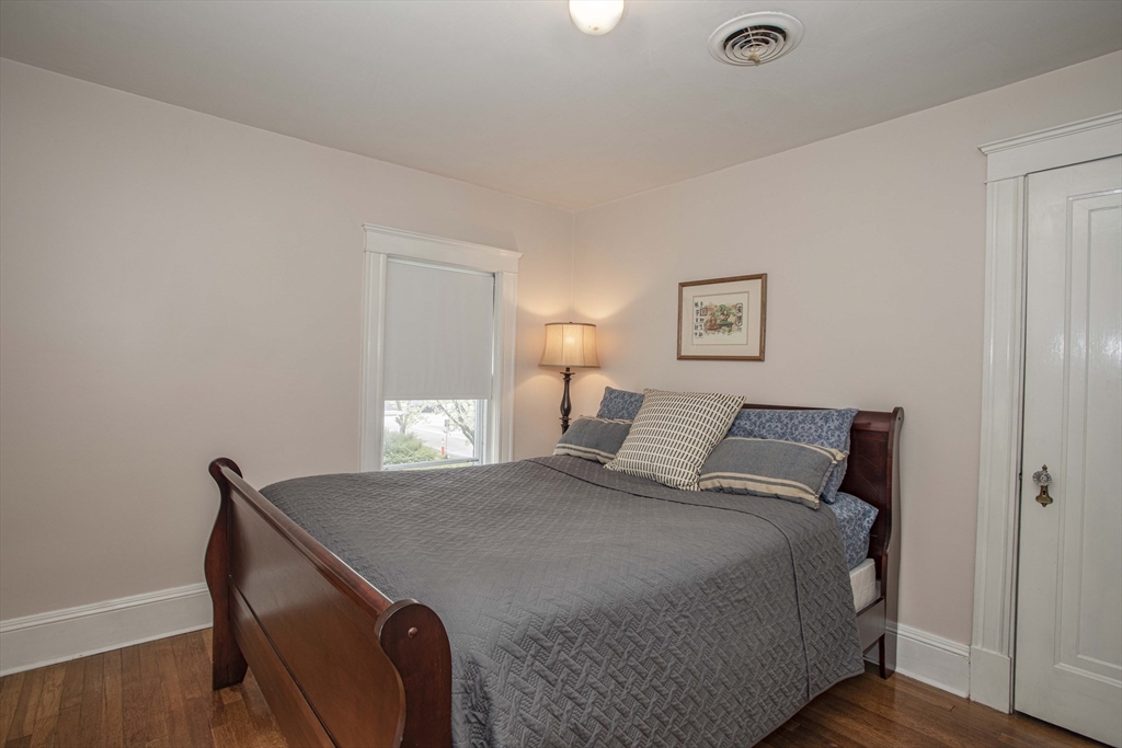 552 West Elm Street