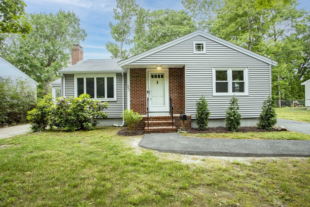 203 Falconer Ave
