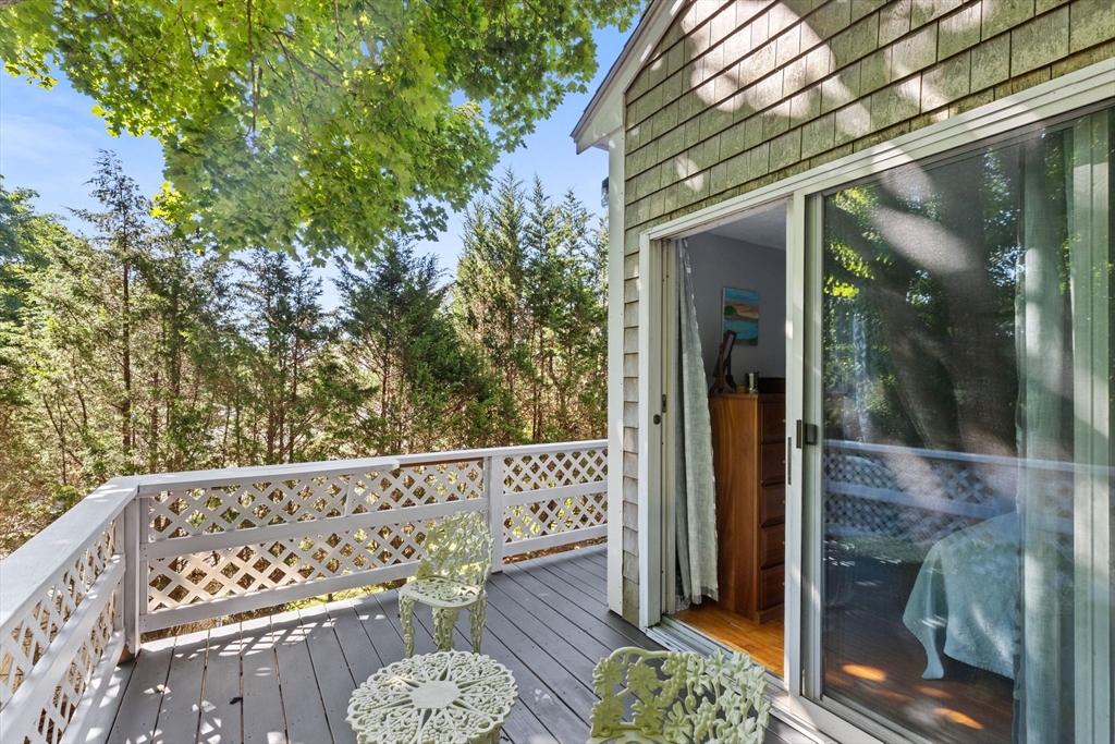 75 Standish Ave
