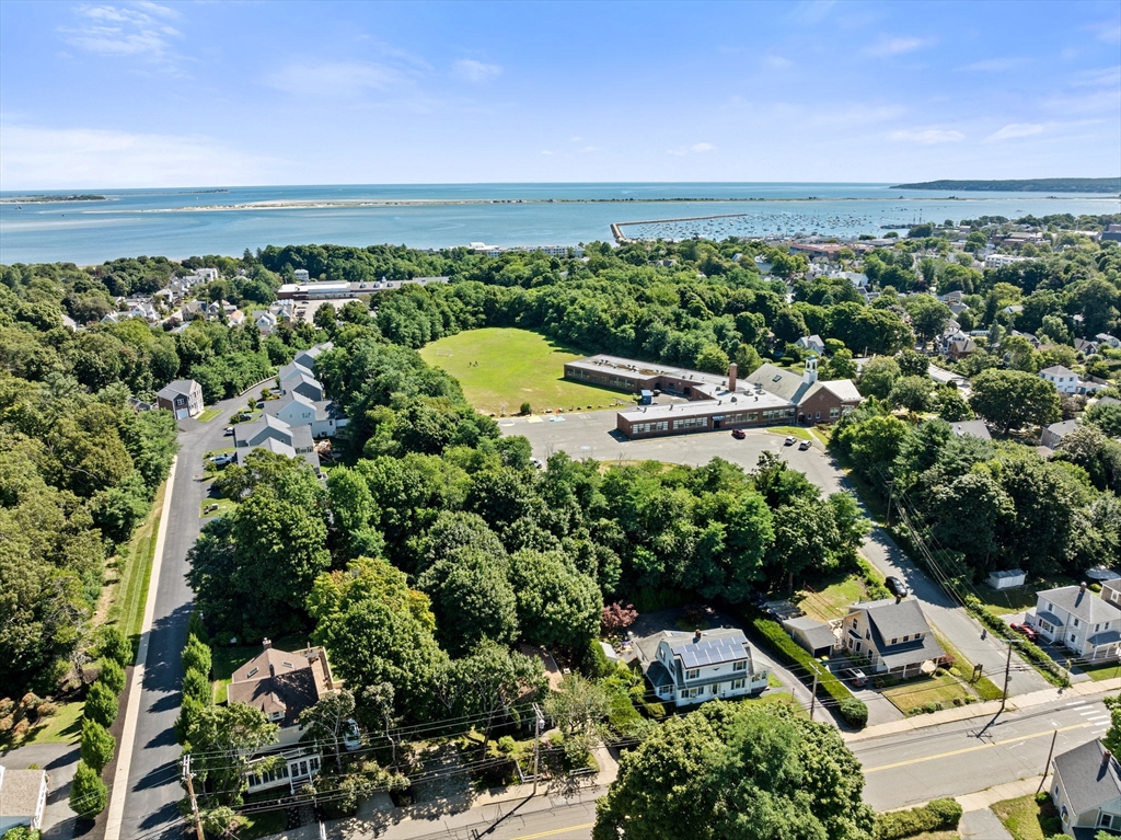 75 Standish Ave