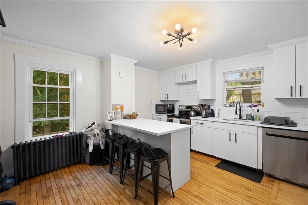 24 Linden St