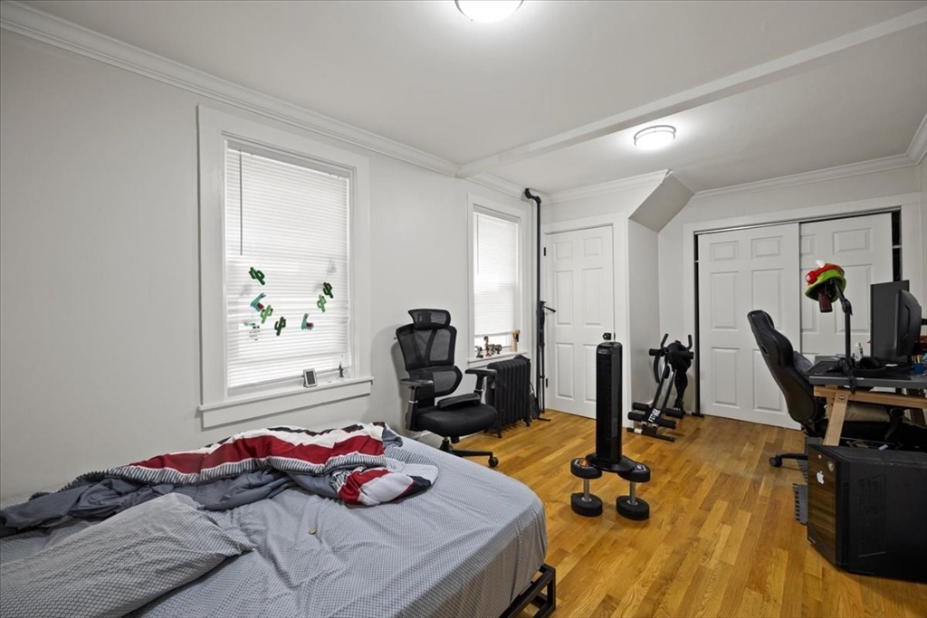 24 Linden St