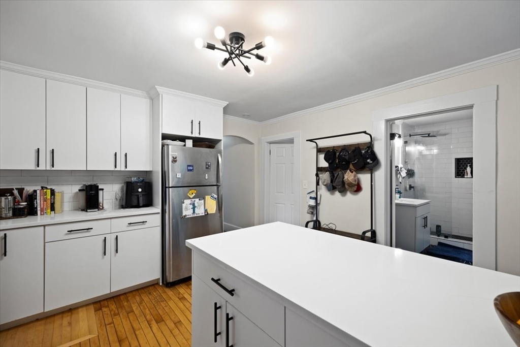 24 Linden St