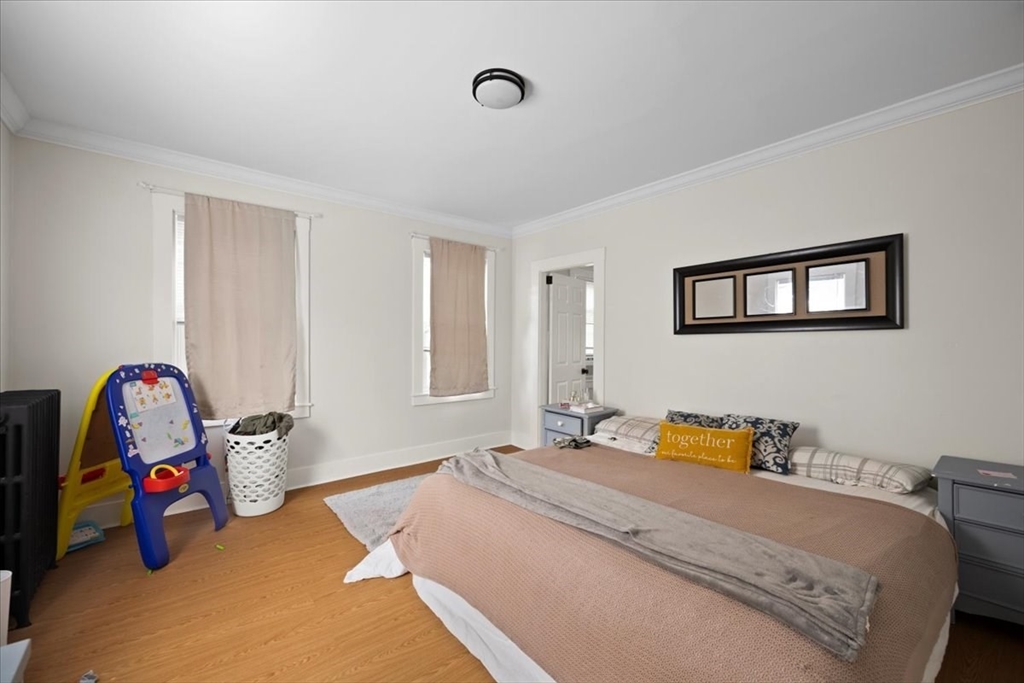24 Linden St