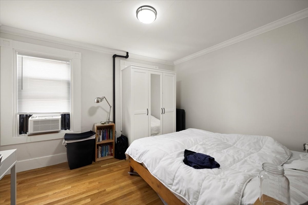 24 Linden St