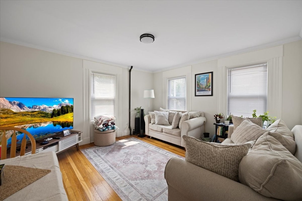 24 Linden St