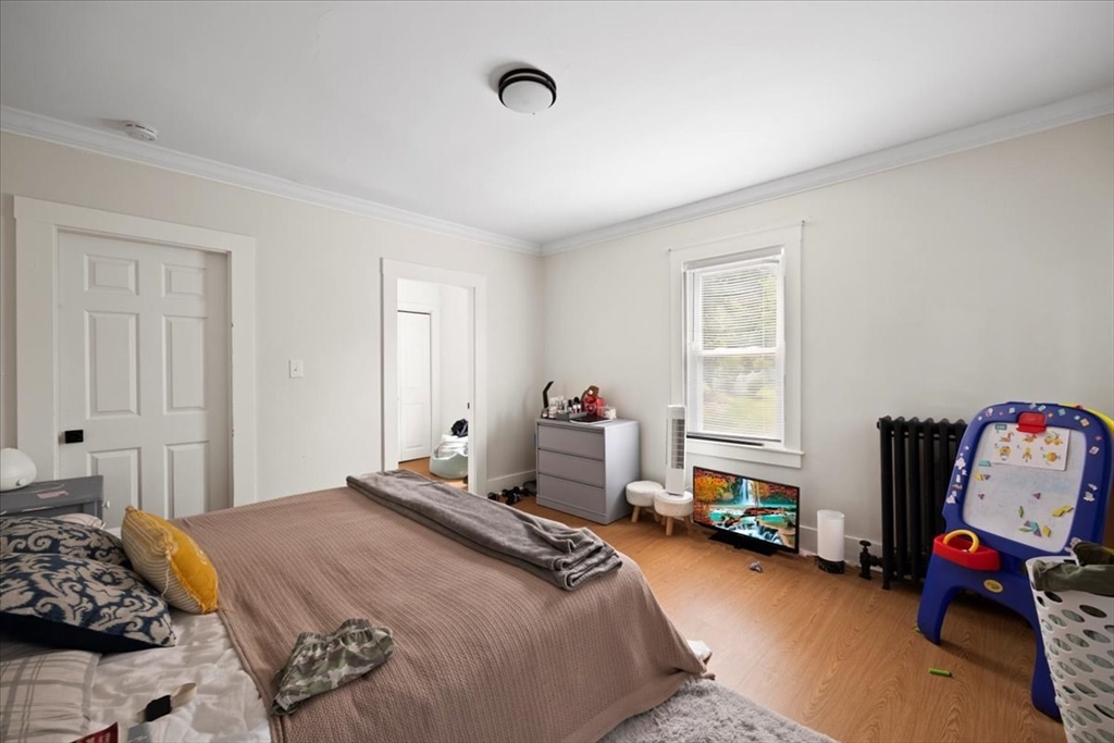 24 Linden St