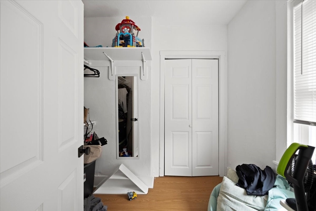 24 Linden St