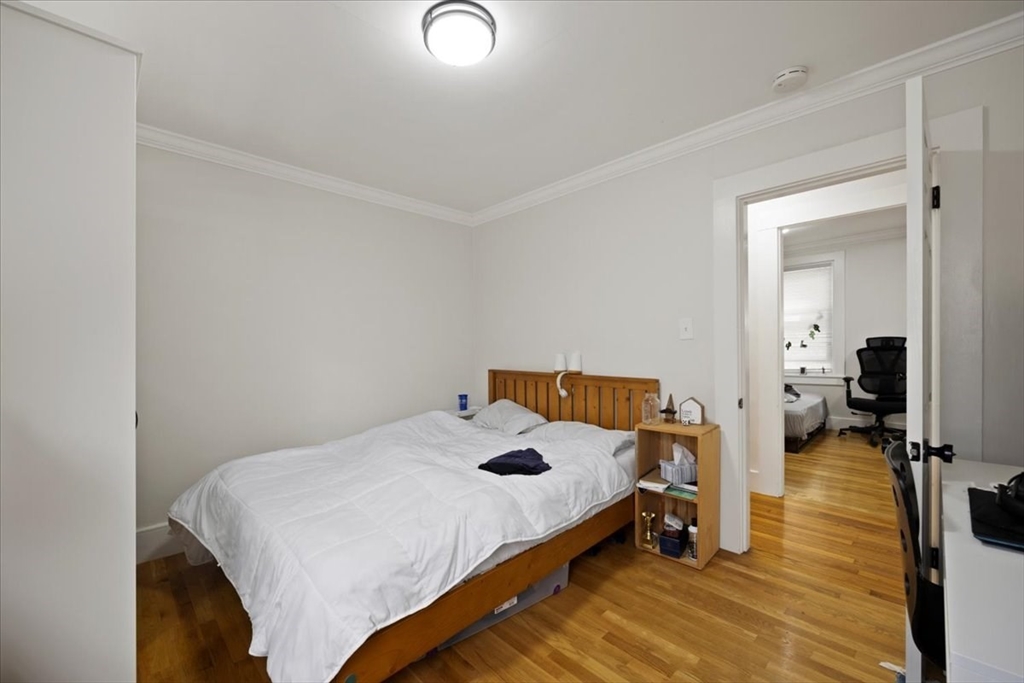 24 Linden St