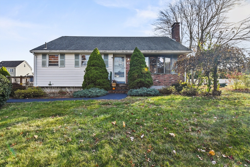 15 Colleen Drive