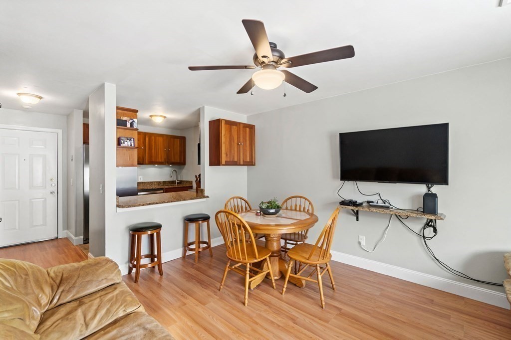 450 Somerset Ave # 4 Unit: 4-4