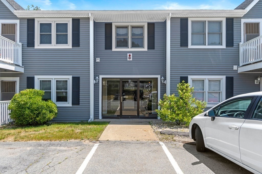 450 Somerset Ave # 4 Unit: 4-4